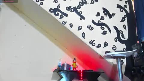 jhon_malo online show from April 9, 2026, 9:31 pm