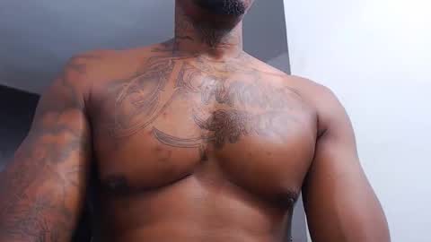 Jhon Tomson online show from November 9, 2025, 7:01 pm