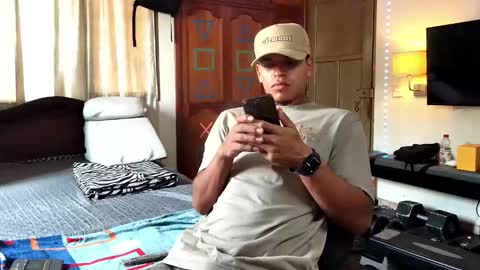 Jhon wich2 online show from December 3, 2025, 5:11 pm