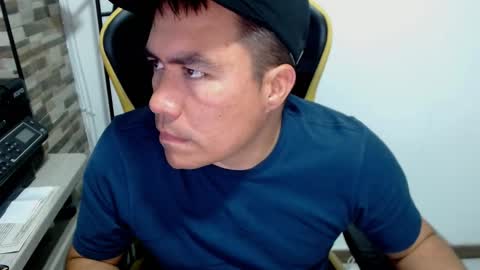 jhonatan_morales_s online show from January 10, 2026, 12:12 am