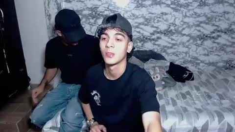 jhonay__cute online show from March 27, 2026, 9:58 pm