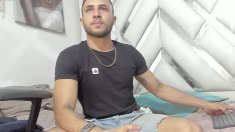 Snapshot of jhonny_flames7 chatting on December 21, 2024, 7:35 am jhonny online show from December 21, 2024, 7:35 am