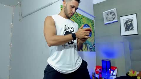 jhonny online show from November 27, 2025, 4:36 am