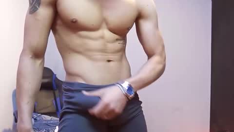 jhonny_thes28 online show from February 15, 2026, 6:59 pm