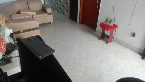 jh online show from October 11, 2025, 6:06 pm