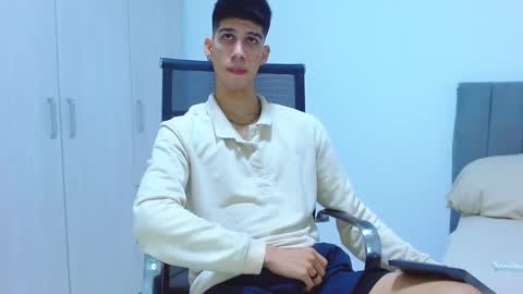 jhony_sex3 online show from October 15, 2025, 6:13 am