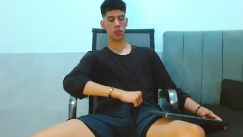 jhony_sex3 online show from April 22, 2026, 7:22 am