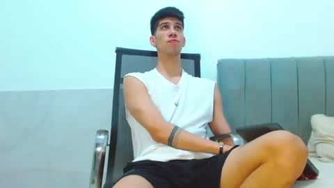 Snapshot of jhony_sex3 chatting on June 20, 2026, 9:34 am jhony_sex3 online show from June 20, 2026, 9:34 am