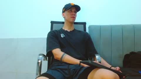 Snapshot of jhony_sex3 chatting on July 7, 2026, 9:13 am jhony_sex3 online show from July 7, 2026, 9:13 am