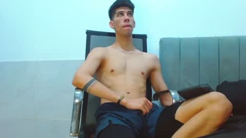 Snapshot of jhony_sex3 chatting on July 24, 2026, 10:19 pm jhony_sex3 online show from July 24, 2026, 10:19 pm