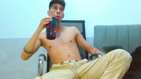 Snapshot of jhony_sex3 chatting on July 30, 2026, 7:40 am jhony_sex3 online show from July 30, 2026, 7:40 am