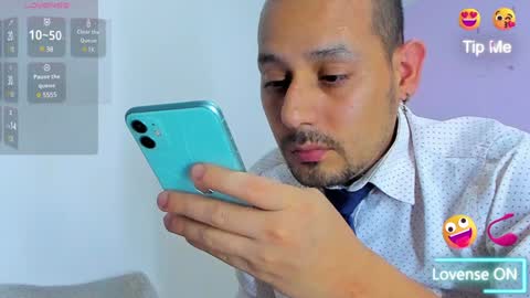 Jhony Alzate online show from December 12, 2024, 6:03 am