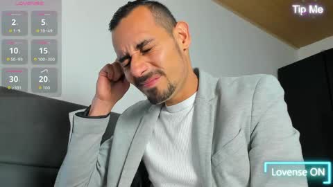 Snapshot of jhonyalzate chatting on May 9, 2026, 2:06 am Jhony Alzate online show from May 9, 2026, 2:06 am
