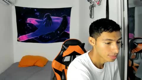 jhosep_hamilton online show from October 2, 2025, 7:10 pm