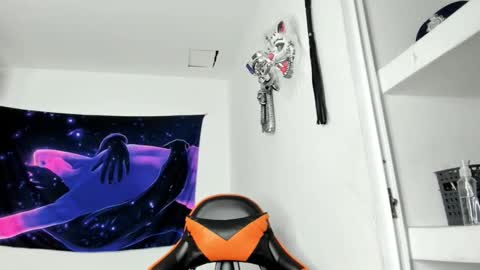 jhosep_hamilton online show from October 6, 2025, 11:29 am