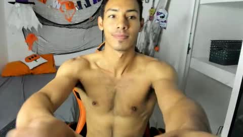 jhosep_hamilton online show from October 18, 2025, 7:03 pm