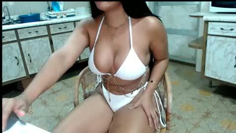 Snapshot of jhosibethsexy823 chatting on September 30, 2025, 5:18 pm Jhosibeth N online show from September 30, 2025, 5:18 pm