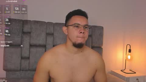 Snapshot of jhotta_foxx chatting on February 22, 2026, 7:08 am Jhonatan80 online show from February 22, 2026, 7:08 am