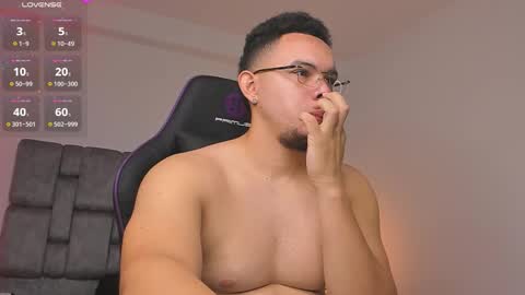 Snapshot of jhotta_foxx chatting on February 23, 2026, 7:06 am Jhonatan80 online show from February 23, 2026, 7:06 am