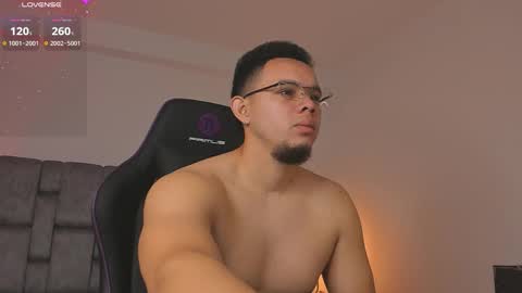 Snapshot of jhotta_foxx chatting on March 2, 2026, 10:00 am Jhonatan80 online show from March 2, 2026, 10:00 am