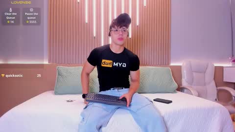 Snapshot of jhoumod_21 chatting on October 17, 2025, 10:18 am jhoumod_21 online show from October 17, 2025, 10:18 am