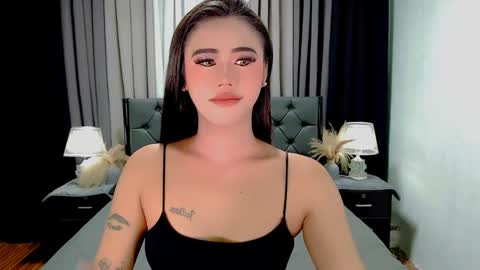 jhuliana_and_charles_room online show from April 26, 2026, 12:08 am
