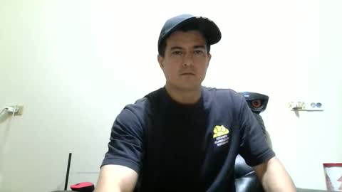 jhwozy online show from November 29, 2025, 1:58 pm