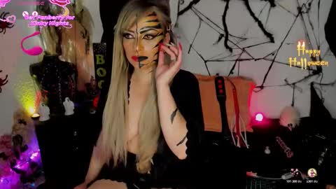 jianilnescoth online show from November 3, 2025, 9:21 am