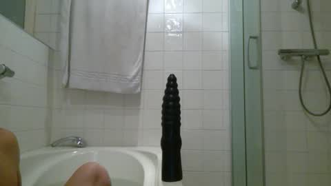 jimbax online show from November 2, 2025, 6:32 pm