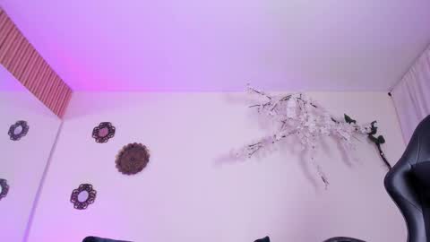 Jimena Adams online show from March 13, 2026, 7:53 pm