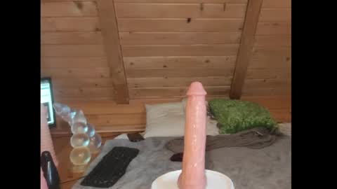 jimmy98000 online show from January 1, 2025, 8:35 am