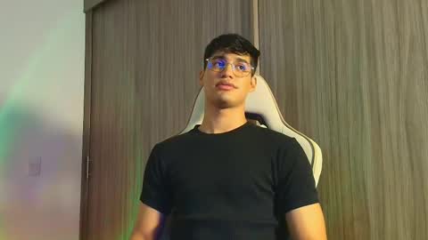 Snapshot of jimmy_leeh_ chatting on November 13, 2025, 4:11 am Jimmy Leeh online show from November 13, 2025, 4:11 am