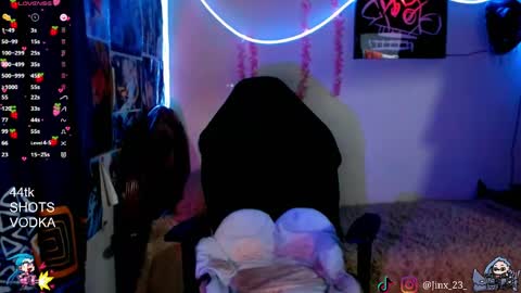 Snapshot of jinx_25 chatting on June 4, 2026, 2:06 am Jinx online show from June 4, 2026, 2:06 am