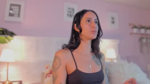 Snapshot of jinx_dh chatting on November 3, 2025, 2:07 pm Jinx online show from November 3, 2025, 2:07 pm