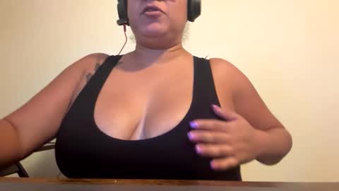Snapshot of jiselledd chatting on September 24, 2025, 5:16 pm jiselledd online show from September 24, 2025, 5:16 pm
