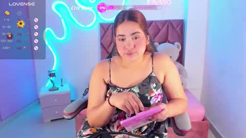 kim online show from December 5, 2025, 2:03 pm