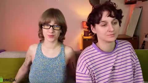 Hey Guys We are Julia ginger  Tina brunette online show from October 19, 2025, 5:46 pm