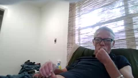 jizzmitten5 online show from September 11, 2025, 8:31 pm