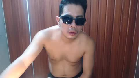 jjboy74472 online show from September 30, 2025, 10:31 am