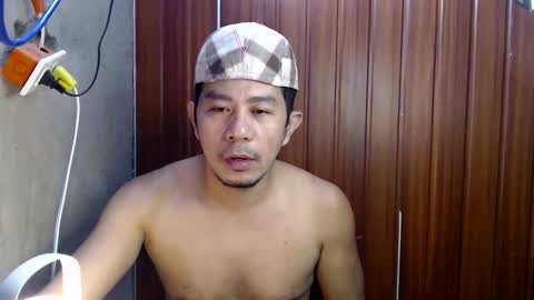 jjboy74472 online show from October 19, 2025, 1:01 pm