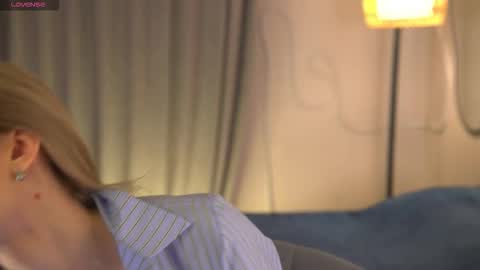 Jenny online show from November 13, 2025, 8:13 am