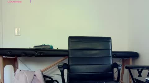 Nicole  Allen online show from May 28, 2026, 11:13 pm
