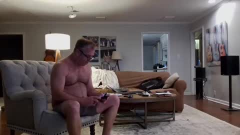 jkelly92081bean online show from November 3, 2025, 11:04 pm