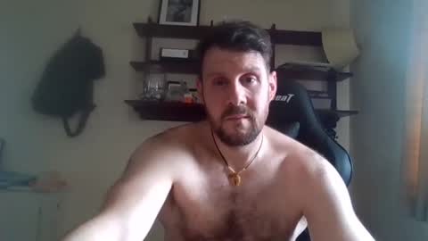 jmakk99 online show from April 14, 2026, 9:37 am