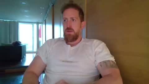 Snapshot of jmate13 chatting on October 21, 2025, 12:06 pm jmate13 online show from October 21, 2025, 12:06 pm