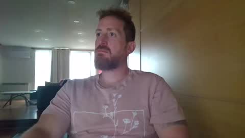 Snapshot of jmate13 chatting on October 22, 2025, 5:45 pm jmate13 online show from October 22, 2025, 5:45 pm