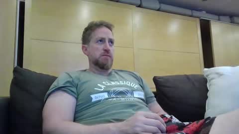 Snapshot of jmate13 chatting on November 16, 2025, 12:49 am jmate13 online show from November 16, 2025, 12:49 am