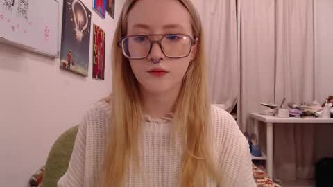 joan_kiss online show from October 23, 2025, 3:11 pm