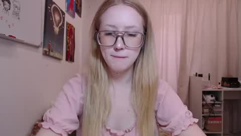 joan_kiss online show from August 2, 2026, 2:48 pm