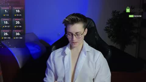 Snapshot of joan_night chatting on November 4, 2025, 8:52 pm J online show from November 4, 2025, 8:52 pm